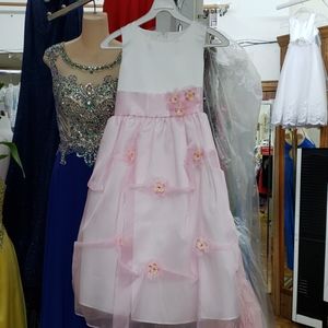 White/ pink size 8 sleeveless new